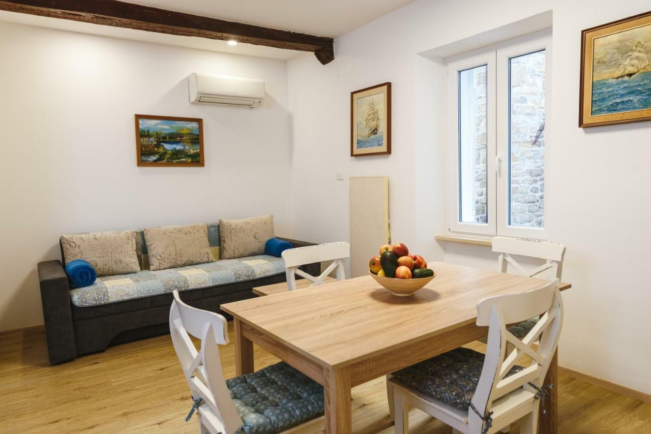 Apartment Martin Pirano Esterno foto