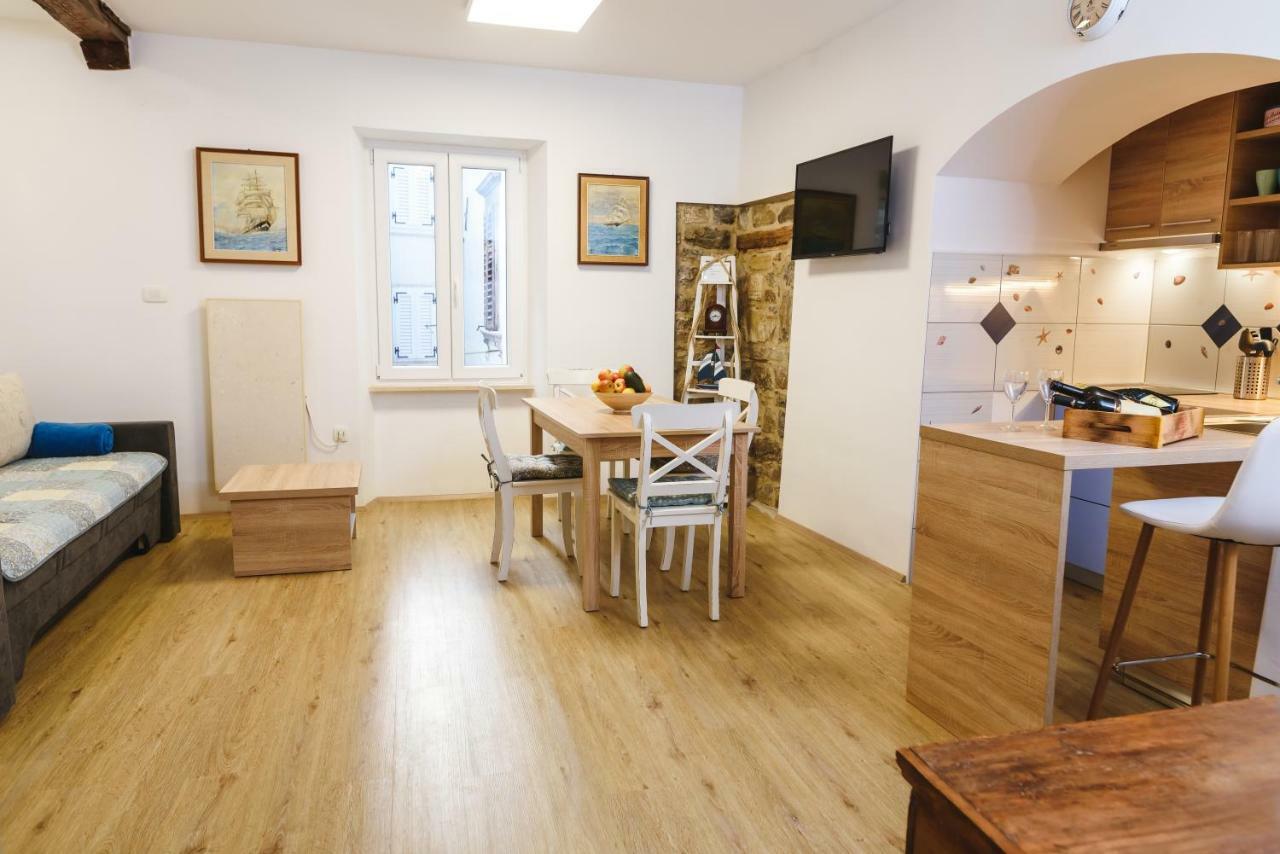 Apartment Martin Pirano Esterno foto